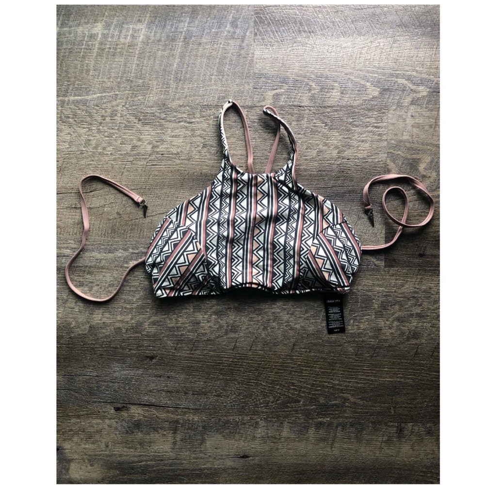 Halter bikini top